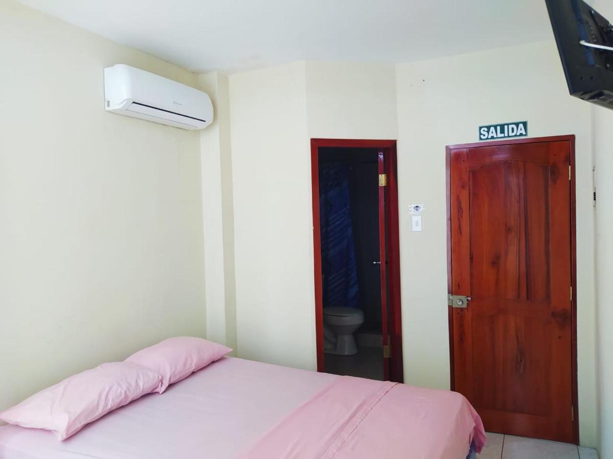 Hostal Venecia -Tu Casa En Manta. Bagian luar foto