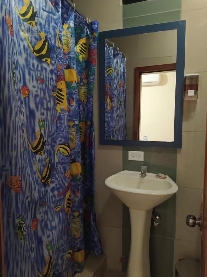 Hostal Venecia -Tu Casa En Manta. Bagian luar foto