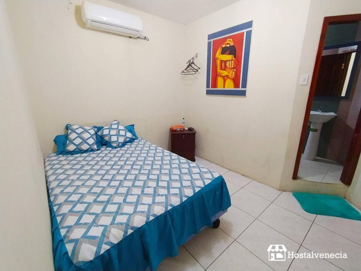 Hostal Venecia -Tu Casa En Manta. Bagian luar foto