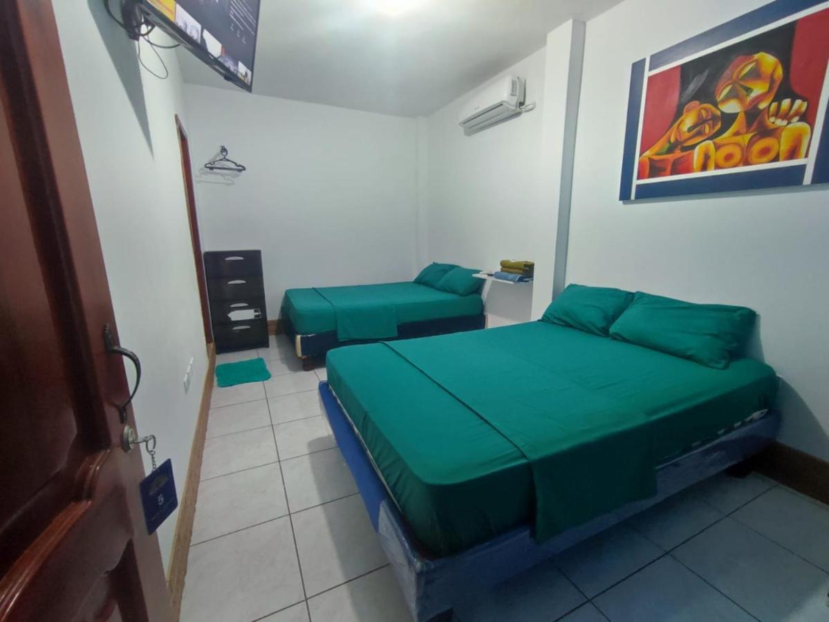 Hostal Venecia -Tu Casa En Manta. Bagian luar foto