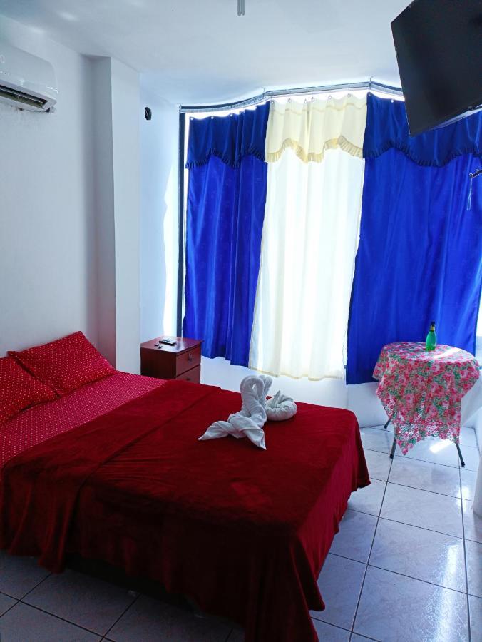 Hostal Venecia -Tu Casa En Manta. Bagian luar foto